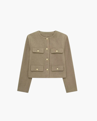 Veste courte en tweed kaki-beige sans col à quatre poches à rabat et boutons dorés, à plat vue de face