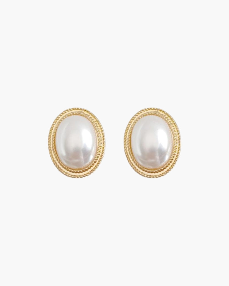 Radiance Oval Pearl Studs - Lervati