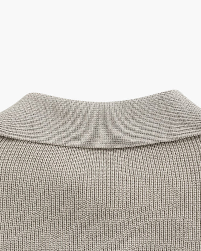 Close-up of stone grey jumper back collar and ribbed knit – Men's Cotton Knit Half-Zip Polo-Collar Jumper